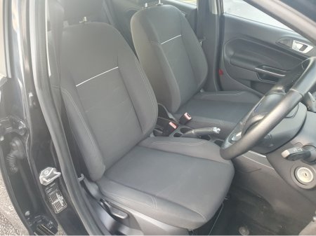 2016 Ford Fiesta ZETEC 1.0 65PS, 61,000KM !!! , Full Service History €9,995 thumbnail