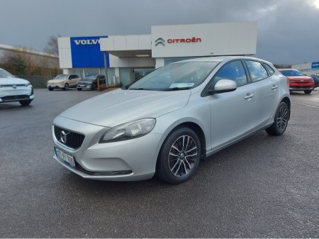 2017 Volvo V40 D2 MOMENTUM ED 5DR