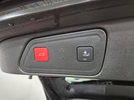 2022 Peugeot 3008 1.6PHEV 4x4, GT PREMIUM 225 BHP, ONLY 47000kms, FULL SERVICE HISTORY, SPOTLESS, GREAT VALUE €27,999 thumbnail