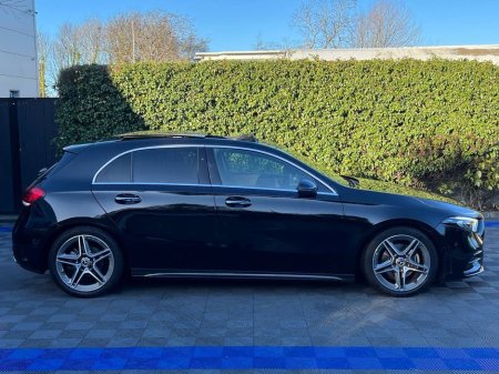 2019 Mercedes-Benz A Class A200d AMG-LINE PREMIUM PLUS // OPENING PAN ROOF // LEATHER HEATED SEATS // VIRTUAL COCKPIT €26,900 thumbnail