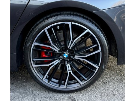 2023 BMW 5 Series - thumbnail 25