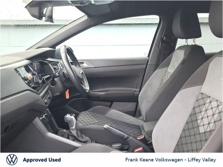 2022 Volkswagen Taigo R-LINE AUTO 1.0 TSI 110HP €25,995 thumbnail