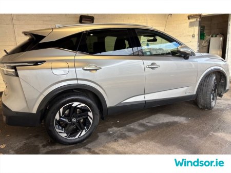 2025 Nissan Qashqai ePOWER QASHQAI SV PREMIUM €40,995 thumbnail