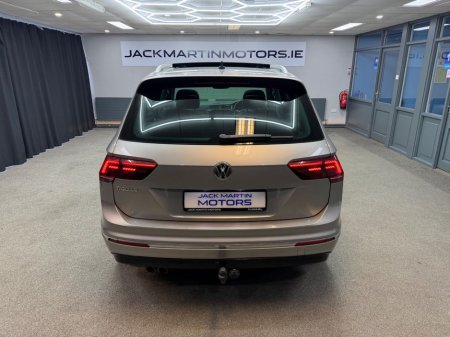 2019 Volkswagen Tiguan - thumbnail 13