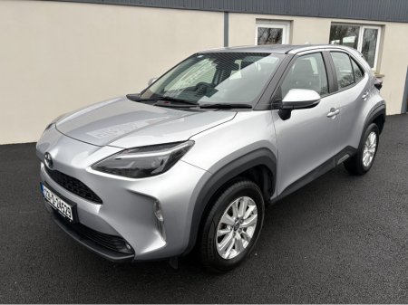 2023 Toyota Yaris Cross 1.5 Hybrid LUNA 4DR AUTO €21,950 thumbnail