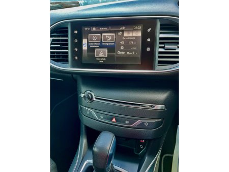 2017 Peugeot 308 - thumbnail 27