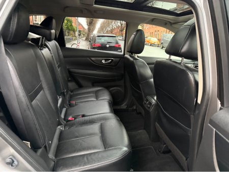 2017 Nissan X-Trail 7 Seater, High Spec Tekna, New Nct 12/2027, Full Leather, 360 Cameras, Sat Nav, Bluetooth, Cruise Control, Heated Seats, A/C, Alloys, Ideal Family Car, Finance Available, Service & Warranty, SIMI, €14,950 thumbnail