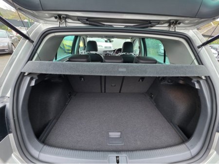 2017 Volkswagen Golf LEATHER BLACK SEATS 1.4 HIGHLINE EDITION -REVERSE CAMERA  - CARPLAY - ANDROID AUTO- BLIND SPOT REAR TRAFFIC ASSIST - DISCOVER PRO - €16,950 thumbnail