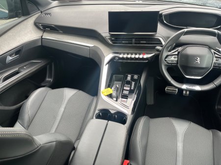 2024 Peugeot 3008 - thumbnail 6