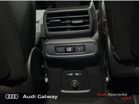 2024 Audi Q4 e-tron €415 p/m - Q4 E-TRON BLACK EDITION 45 €45,750 thumbnail