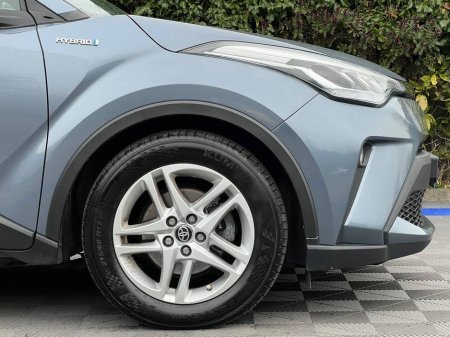 2020 Toyota C-HR - thumbnail 9