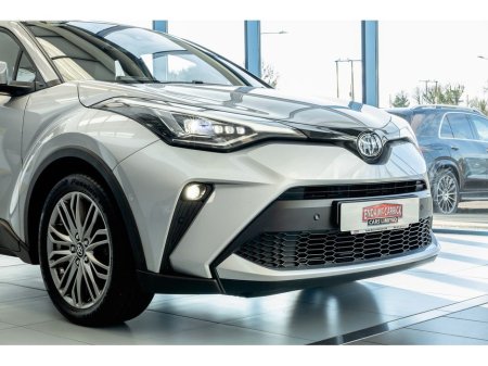 2023 Toyota C-HR SOL HYBRID €26,899 thumbnail