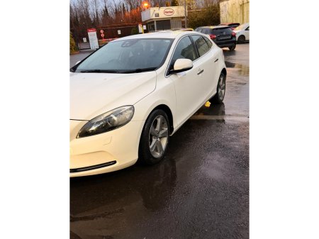 2014 Volvo V40 2.0 D4 ES AUTO €10,499 thumbnail