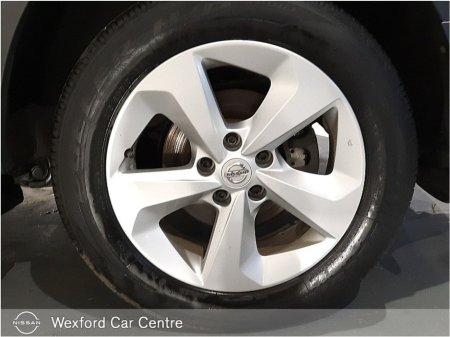 2019 Nissan Qashqai 1.5 SV SS €24,395 thumbnail