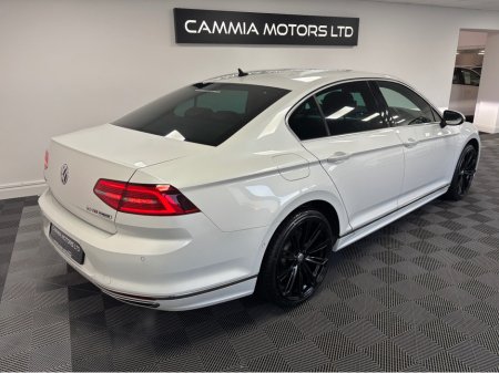 2016 Volkswagen Passat *VOLKSWAGEN PASSAT* *KEYLESS ENTRY* *REVERSE CAMERA* *PARKING SENSORS* *DIGITAL DASH* *2.0* *TRADE INS WELCOME* *FINANCE AVAILABLE* thumbnail