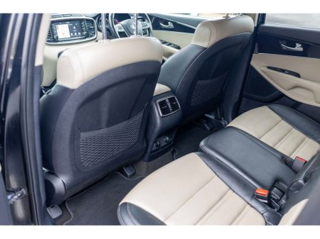 2018 Kia Sorento - thumbnail 13