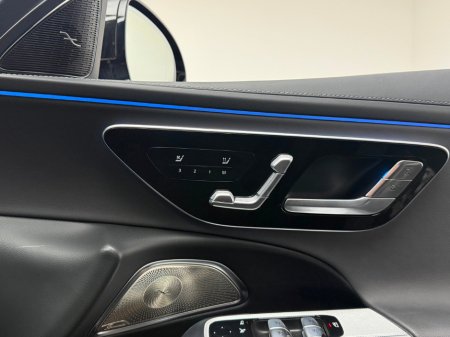 2025 Mercedes-Benz E Class E220D AMG LINE PREMIUM *PAN ROOF* €79,990 thumbnail
