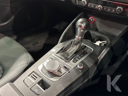 2016 Audi A3 1.4 TFSI - ALLOY WHEELS - MULTI FUNCTION STEERING WHEEL - CRUISE CONTROL - REVERSE CAMERA €14,950 thumbnail