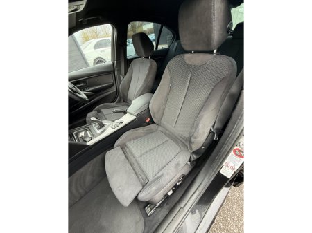 2015 BMW 3 Series - thumbnail 16