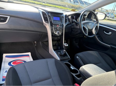 2017 Hyundai i30 - thumbnail 8