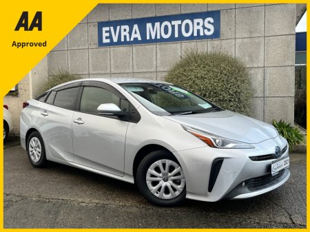 2021 Toyota Prius S 4WD AUTOMATIC HYBRID 1.8 PETROL //KEYLESS ENTRY//REVERSE CAMERA//ADAPTIVE CRUISE CONTROL// €19,950 thumbnail
