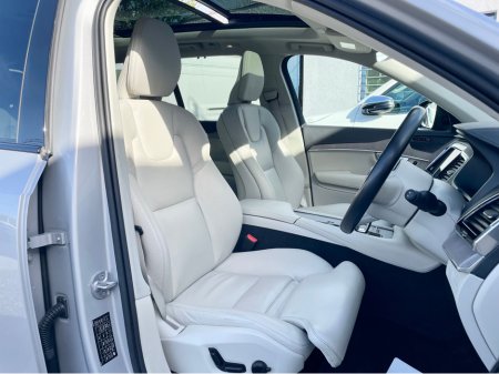 2023 Volvo XC90 - thumbnail 16