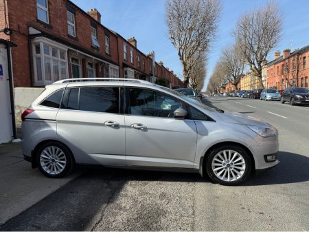 2019 Ford Grand C-Max - view 4