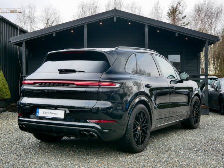 2025 Porsche Cayenne - thumbnail 6