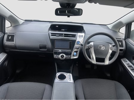 2020 Toyota Prius Alpha 2020 Toyota Prius Alpha  Self Charging Hybrid Automatic €19,950 thumbnail