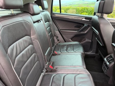 2020 Volkswagen Tiguan - thumbnail 14