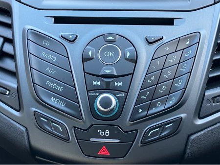 2017 Ford Fiesta ZETEC 1.0 65PS M5 4DR MCA €10,995 thumbnail