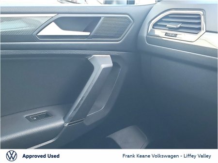 2019 Volkswagen Tiguan Allspace HIGHLINE AUTO 2.0 TDI 150HP *SUNROOF* *7-SEATER* *CARPLAY & ANDROID AUTO* *12 MONTHS FRANK KEANE WARRANTY* €32,995 thumbnail