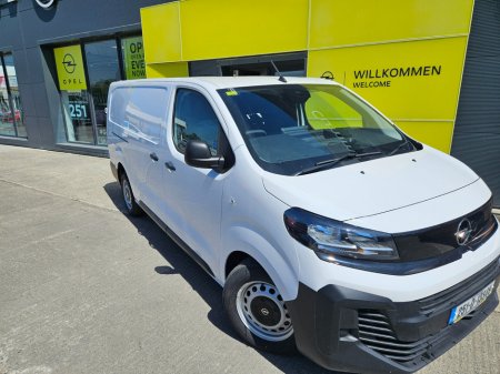 2025 Opel Vivaro  €25,950