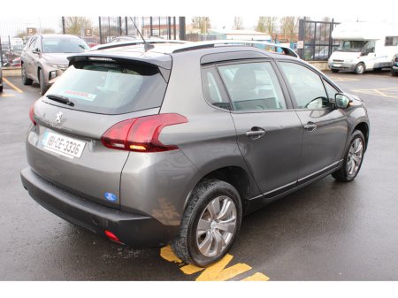 2018 Peugeot 2008 - thumbnail 5