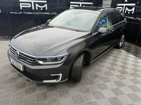 2018 Volkswagen Passat - thumbnail 5