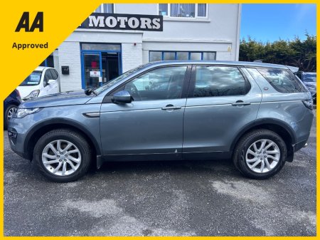 2017 Land Rover Discovery Sport - view 3