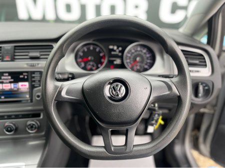 2017 Volkswagen Golf - thumbnail 13
