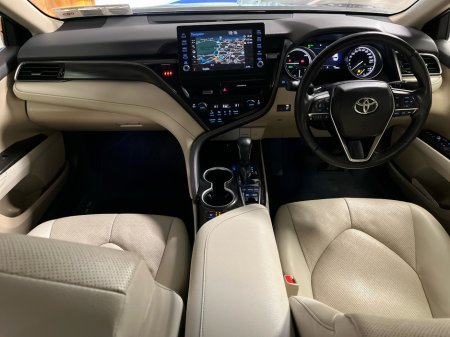 2023 Toyota Camry HYBRID PLATINUM AUTO // FULL LEATHER HEATED & COOLING ELECTRIC SEATS // BLUETOOTH // SAT-NAV // REAR CAMERA & PARK ASSIST // FULL WARRANTY €44,945 thumbnail