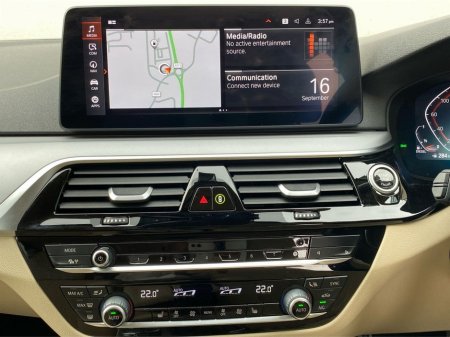 2024 BMW 5 Series - thumbnail 8