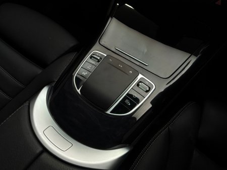 2024 Mercedes-Benz EQC - thumbnail 16