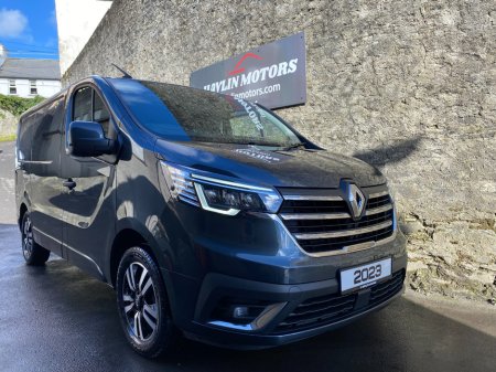 2023 Renault Trafic - view 2