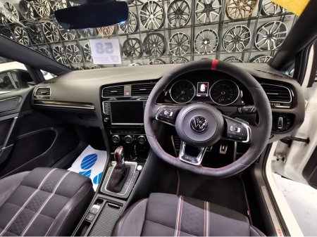 2016 Volkswagen Golf GTI Clubsport Street Edition//LOW KMs €25,950 thumbnail