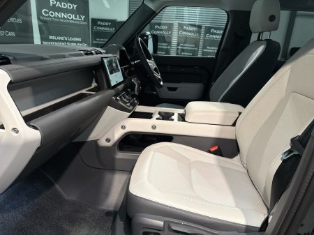 2025 Land Rover Defender 110 D350 DIESEL *N1 Commerical €98,750 thumbnail