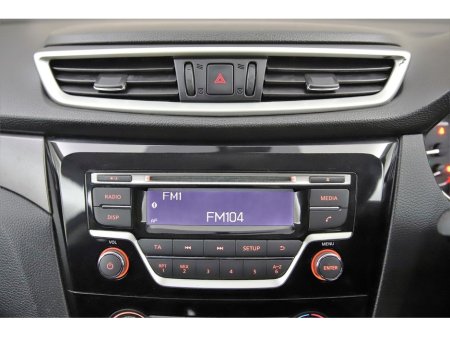 2017 Nissan Qashqai - thumbnail 19