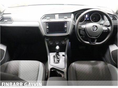 2020 Volkswagen Tiguan 1.5 TSI 150HP Comfortline DSG 7S €28,950 thumbnail