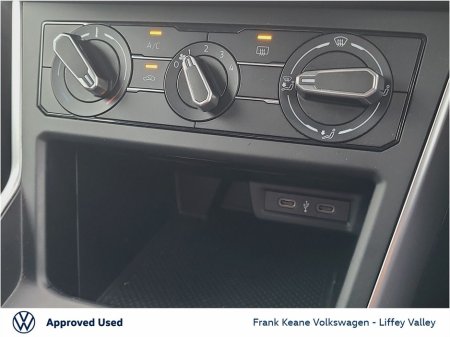 2025 Volkswagen Polo LIFE 1.0 TSI 95HP M5F *DEEP BLACK* *REAR VIEW CAMERA* *CARPLAY* PCP FINANCE AVAILABLE* €22,995 thumbnail