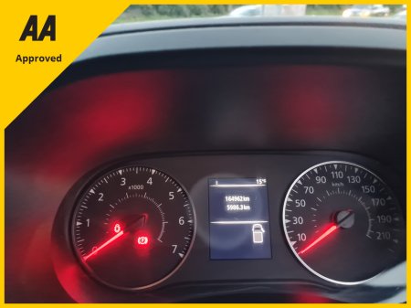 2020 Nissan NV400 - thumbnail 7