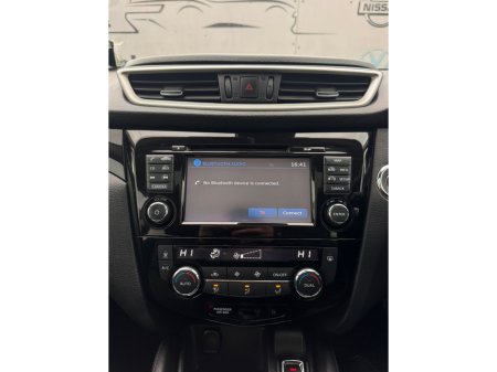 2017 Nissan Qashqai - thumbnail 24