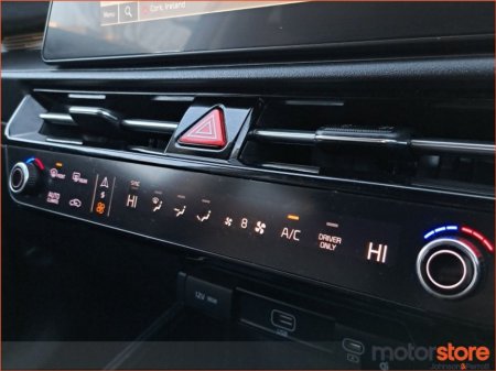 2023 Kia Niro 1.6 GDI PHEV K3 Auto €27,900 thumbnail