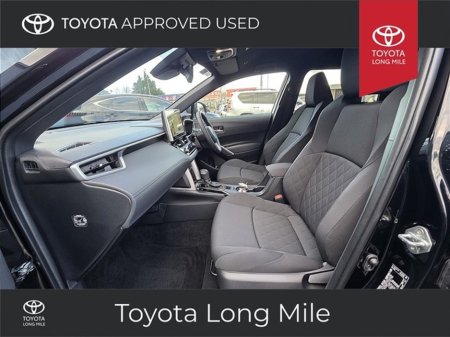 2023 Toyota Corolla Cross 1.8 Hybrid Sport 5dr €33,949 thumbnail